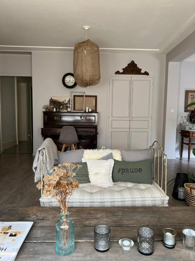 Les Chambres De Pauline Avec Spa Et Climatisation アルベールヴィル エクステリア 写真