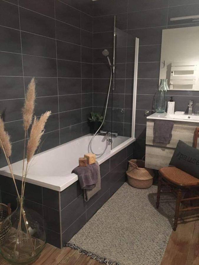 Les Chambres De Pauline Avec Spa Et Climatisation アルベールヴィル エクステリア 写真